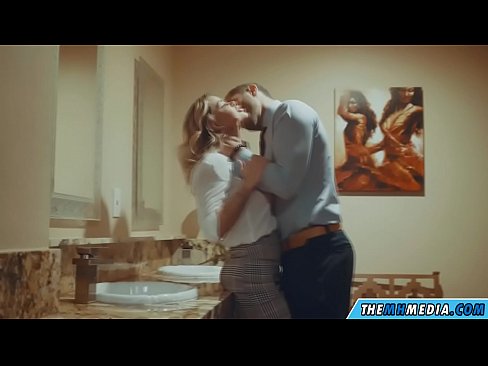 ❤️ Khi một cô gái tóc vàng busty quyến rũ bạn trong một nhà vệ sinh công cộng ️  Khiêu dâm vk  tại khiêu dâm% vi.28films.ru%  ﹏
